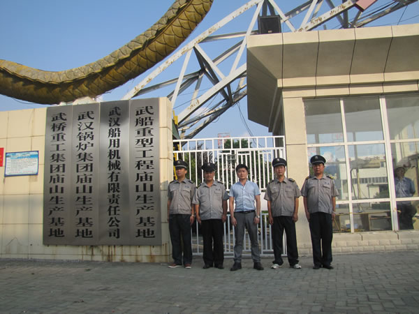 武漢深寶華保安公司的保安員工作細心，服務非常的好